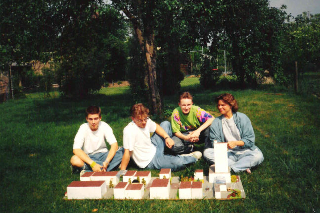 Gruppenfoto mit Modell